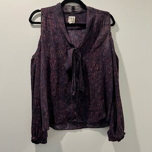 HAUTE HIPPIE | 100% Silk Cold Shoulder Long Sleeve Tie Neck Blouse